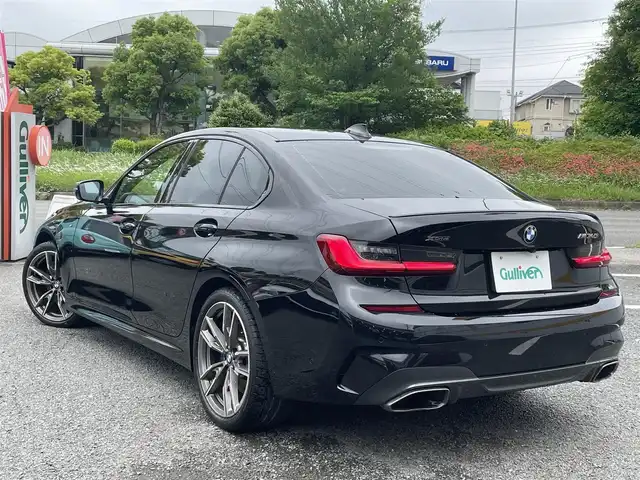 ＢＭＷ Ｍ３４０ｉ xDrive 神奈川県 2020(令2)年 1.3万km サファイアブラックP 純正HDDナビ/ラジオ/BT /音楽ライブラリ/TV /AppleCarPlay/ETC/haman/kardonサウンドシステム/コンフォートアクセス/イノベーション・パッケージ/● BMWレーザー・ライト/● BMWヘッドアップ・ディスプレイ/● BMWジェスチャー・コントロール/直列6気筒 M ツインパワー・ターボ/8速スポーツ・オートマチック・トランスミッション/アダプティブ・ヘッドライト/ハイビーム・アシスタント/インテリジェントセーフティ/ドライビングアシストプロフェッショナル/●ACC/●ステアリング&レーンコントロールアシスト/●車線逸脱警告システム/●アクティブサイドコリジョンプロテクション/●前車接近警告機能/●衝突回避・被害軽減ブレーキ/●後車衝突警告機能/●クロストラフィックウォーニング/●高速道路渋滞時ハンズオフアシスト/●エマージェンシーストップアシスト/●トラフィックサインアシスト（速度制限認識）/パーキングアシストプラス/（トップビュー＋3Dビュー、サイドビュー、リヤビュー）/PDC／パークディスタンスコントロール/パーキングアシスト/スマートキー×2/取説/保証書