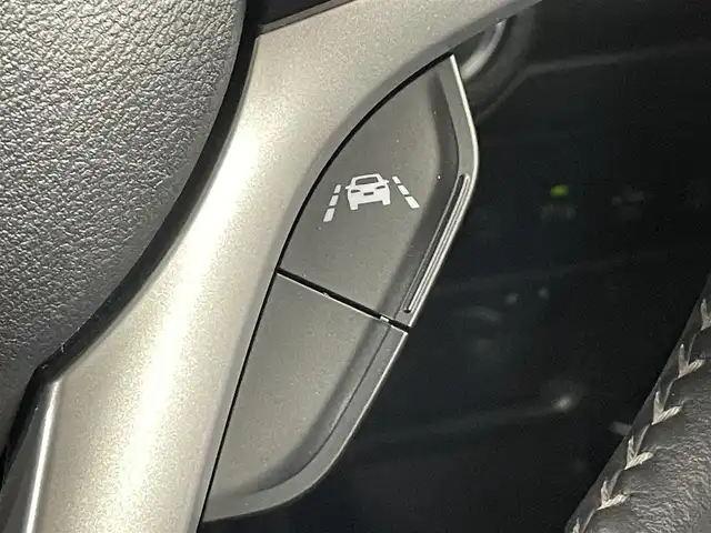 スズキ クロスビー HYBRID MZ 愛知県 2022(令4)年 3.3万km スポーディーブルーメタリック/ミネラルグレー2トーン Panasonic7インチナビ/（Bluetooth/AM/FM/フルセグTV）/衝突軽減ブレーキ/レーダークルーズコントロール/シートヒーター/LEDヘッドライト/ETC/バックカメラ/ドライブレコーダー/コーナーセンサー/レーンキープアシスト/パーキングアシスト/プッシュスタートボタン/スマートキー/スペアキー有/アイドリングストップ
