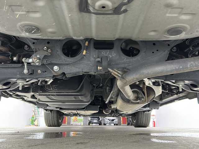トヨタ ハリアー プレミアム 愛知県 2016(平28)年 8.9万km ブラック 禁煙車/純正9インチナビ/（CD/DVD/Bluetooth/フルセグTV/SD）/バックカメラ/レーンキープアシスト/オートマチックハイビーム/クルーズコントロール/電動リアゲート/パワーシート/ETC/ドライブレコーダー/スマートキー/プッシュスタート/LEDヘッドライト/純正18インチアルミホイール/純正フロアマット/横滑り防止装置