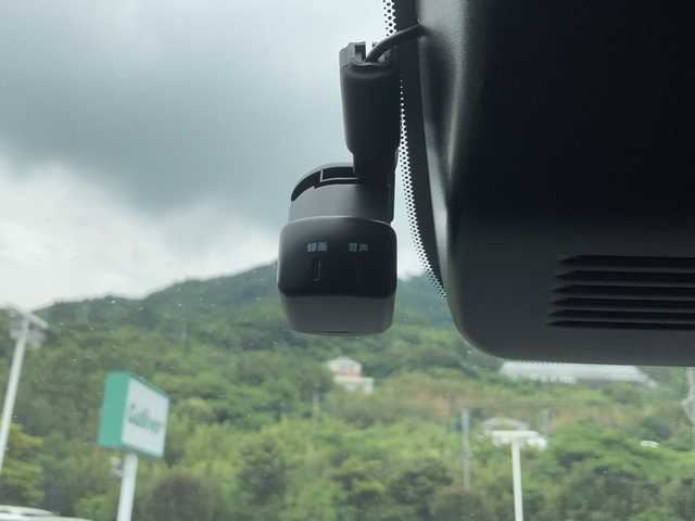 日産 ノート S 佐賀県 2021(令3)年 1.2万km ガーネットレッド 純正9インチナビ/アラウンドビューモニター/エマージェンシーブレーキ/LDW/BSM/クリアランスソナー/スマートルームミラー/電動パーキングブレーキ/ドライブレコーダー/プッシュスタート/インテリジェントキー/LEDヘッドライト