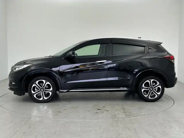 ホンダ ヴェゼル ハイブリッド Z ホンダセンシング 愛知県 2020(令2)年 1.9万km クリスタルブラックパール 純正ナビ/・Bluetooth/・CD/DVD/・フルセグテレビ/・SD音楽録音/バックカメラ/シートヒーター/パワーシート/オートマチックハイビーム/衝突軽減ブレーキ/レーンキープアシスト/レーダークルーズコントロール/ドライブレコーダー/ビルトインETC/LEDヘッドライト