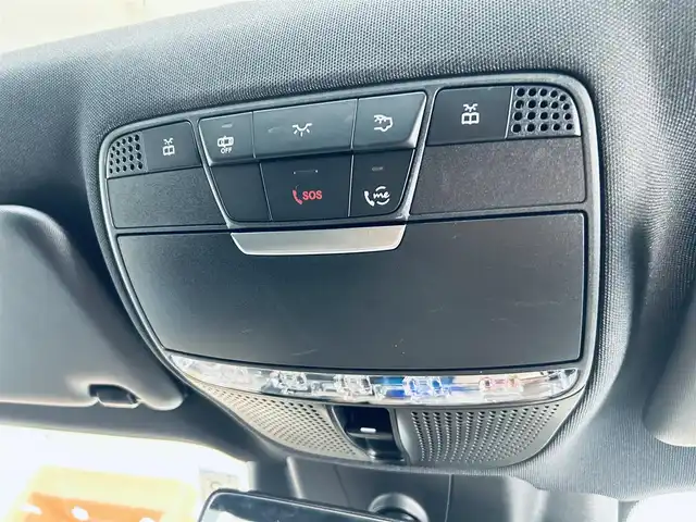 メルセデス・ベンツ Ｅ２２０ｄ アバンギャルド AMGライン 大阪府 2020(令2)年 3.6万km イリジウムシルバー ワンオーナー/レザーエクスクルーシブP/レーダーセーフティP/サンルーフ/HUD/ACC/ブルメスター/黒革/メモリ付きパワーシート/シートヒーター/純正ナビ/TV/360度カメラ/applecarplay/純正19インチAW/LEDヘッドライト/アンビエントライト/電動リアゲート/ブラインドスポット/ETC/レーダー探知機/パフュームアトマイザー