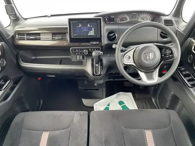 ホンダ Ｎ ＢＯＸ カスタム G L ホンダセンシング 熊本県 2018(平30)年 2.8万km ブリリアントスポーティブルーメタリック2トーン 社外ナビ/・ＡＭ／ＦＭ／ＣＤ／ＤＶＤ／ＳＤ／ＢＴ／フルセグＴＶ/ホンダセンシング/・衝突被害軽減ブレーキ/・車線逸脱警報/・先行車発進お知らせ/・標識認識機能/アダプティブクルーズコントロール/ステアリングリモコン/ビルトインＥＴＣ/片側パワースライドドア/充電用USBソケット/ＬＥＤヘッドライト/オートライト/フォグランプ/スマートキー/プッシュスタート/社外フロアマット/ドアバイザー/純正アルミホイール