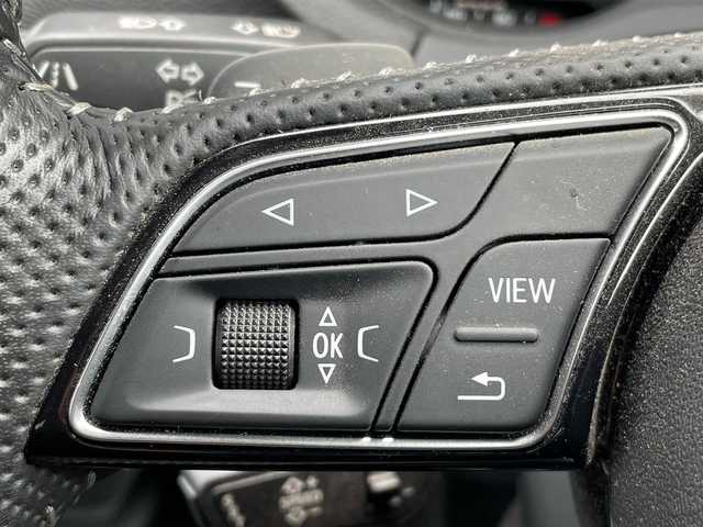 アウディ Ａ３ セダン 40TFSI クワトロ スポーツ 青森県 2019(令1)年 4.9万km ミトスブラックメタリック 4WD/純正メモリーナビ/（TV/Bt/AM/FM/USB/AUX)/ハーフレザーシート/バーチャルコックピット/前後ドラレコ/ACC/シートヒーター/D席パワーシート/前後コーナーセンサー/アイドリングストップ/パドルシフト/ETC2.0/LEDヘッドライト/オートライト/バックカメラ/エアバックW/サイド/カーテン/横滑り防止/ABS/取扱説明書/保証書/点検記録簿　R2/R3/R4/R5/R6
