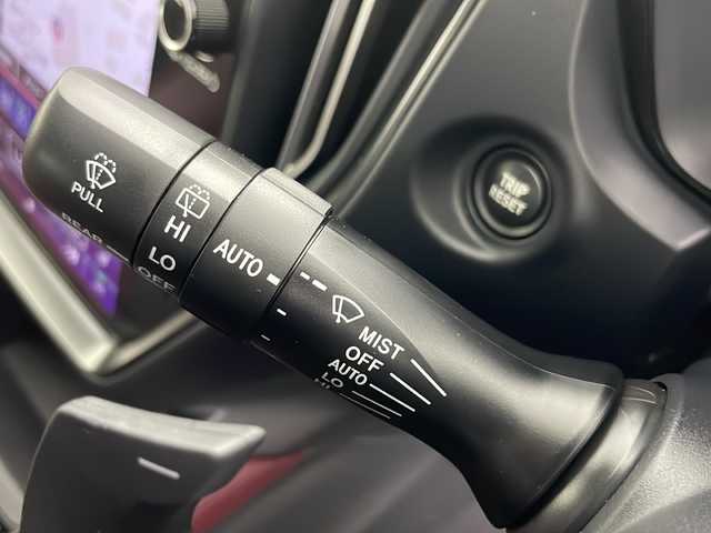 スバル ＷＲＸ Ｓ４ STIスポーツR EX 道央・札幌 2023(令5)年 1.1万km セラミックホワイト ・11.6インチセンターインフォメーションディスプレイ&/インフォテインメントシステム&BT&USB&AppleCarPlay&Android Auto/・ディスプレイオーディオ/・デジタルマルチビューモニター/・アイサイトセーフティプラス/・全車速追従機能付クルーズコントロール/・プリクラッシュブレーキ/・前側方プリクラッシュブレーキ/・前側方警戒アシスト/・後退時ブレーキアシスト/・AT誤発進抑制制御&AT誤後進抑制制御/・ツーリングアシスト/・車線逸脱抑制/・ふらつき警報/・先行車発進お知らせ機能/・青信号お知らせ機能/・後退時支援/・ブラインドスポットモニター/・エマージェンシーレーンキープアシスト/・ドライバーモニタリングシステム/・アクティブレーンチェンジアシスト/・エマージェンシーストップシグナル/・SUBARU STARLINK/・ビークルダイナミクスコントロール/・SI-DRIVE/・ドライブモードセレクト/・パドルシフト/・前席シートヒーター/・運転席&助手席パワーシート/・運転席シートポジションメモリー機能/・レザーシート/・ビルトインETC2.0/・ステアリング連動ヘッドランプ/・LEDヘッドライト/・オートライト/・スマートキー
