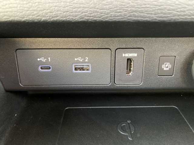 三菱 アウトランダー ＰＨＥＶ G 茨城県 2024(令6)年 0.1万km ホワイトダイヤモンド 純正ナビ/【BT/USB/TV/FM/AM/AppleCarPlay】/フルセグTV/車外カメラ【バック/サイド/全方位】/コーナーセンサー【前後】/オートライト/オートマチックハイビーム/LEDヘッドライト/ダブルエアバッグ/プラグインHV/スマートキー/WAC/追従型クルーズコントロール/パワーシート/ハーフレザー/純正フロアマット/純正アルミホイール