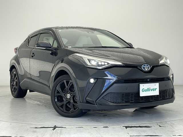 トヨタ Ｃ－ＨＲ G モード ネロ セーフティプラス 沖縄県 2021(令3)年 3.4万km ブラックマイカ 純正ディスプレイオーディオ/　Bluetooth/USB/パノラミックビューモニター/ビルトインETC/前後ドライブレコーダー/アダプティブクルーズコントロール/レーンキープアシスト/前後コーナーセンサー/オートマチックハイビーム/オートライト/LEDヘッドライト/合皮シート/前席シートヒーター/純正18インチAW/純正フロアマット/プッシュスタート/スマートキー/保証書