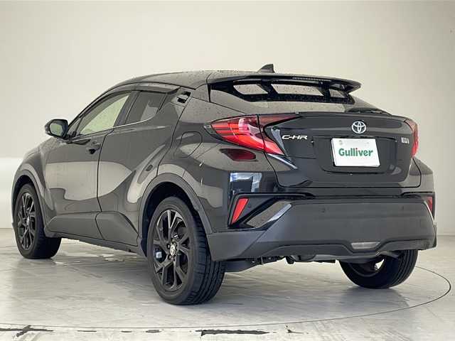 トヨタ Ｃ－ＨＲ G モード ネロ セーフティプラス 沖縄県 2021(令3)年 3.4万km ブラックマイカ 純正ディスプレイオーディオ/　Bluetooth/USB/パノラミックビューモニター/ビルトインETC/前後ドライブレコーダー/アダプティブクルーズコントロール/レーンキープアシスト/前後コーナーセンサー/オートマチックハイビーム/オートライト/LEDヘッドライト/合皮シート/前席シートヒーター/純正18インチAW/純正フロアマット/プッシュスタート/スマートキー/保証書