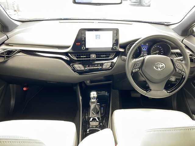 トヨタ Ｃ－ＨＲ G モード ネロ セーフティプラス 沖縄県 2021(令3)年 3.4万km ブラックマイカ 純正ディスプレイオーディオ/　Bluetooth/USB/パノラミックビューモニター/ビルトインETC/前後ドライブレコーダー/アダプティブクルーズコントロール/レーンキープアシスト/前後コーナーセンサー/オートマチックハイビーム/オートライト/LEDヘッドライト/合皮シート/前席シートヒーター/純正18インチAW/純正フロアマット/プッシュスタート/スマートキー/保証書