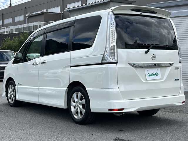 日産 セレナ ハイウェイスター S HV Vエアロ 山梨県 2013(平25)年 7万km ブリリアントホワイトパール 純正フロントエアロ/純正SDナビ/　(CD/DVD/SD/USB/iPod/BT)/バックカメラ/両側パワースライドドア/クルーズコントロール/HIDオートライト/16インチ純正アルミホイール/ダブルオートエアコン/スマートキー/ビルトインETC
