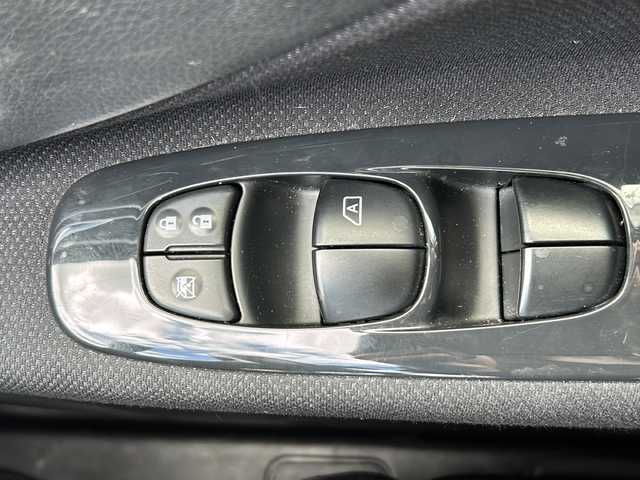 日産 セレナ ハイウェイスター S HV Vエアロ 山梨県 2013(平25)年 7万km ブリリアントホワイトパール 純正フロントエアロ/純正SDナビ/　(CD/DVD/SD/USB/iPod/BT)/バックカメラ/両側パワースライドドア/クルーズコントロール/HIDオートライト/16インチ純正アルミホイール/ダブルオートエアコン/スマートキー/ビルトインETC