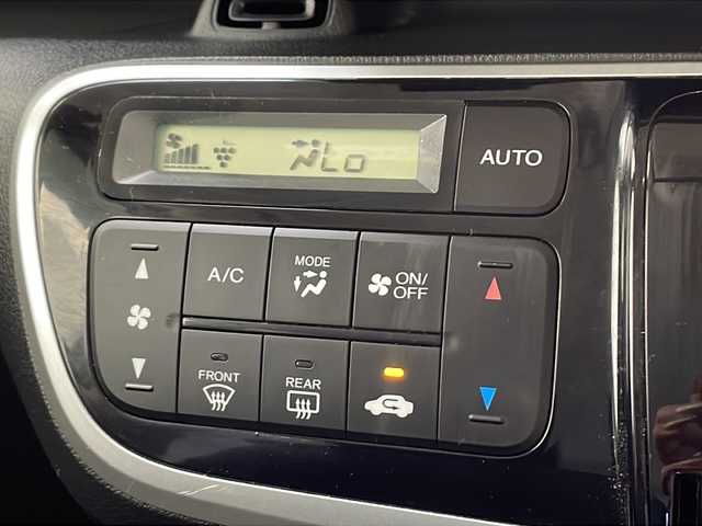 ホンダ Ｎ ＢＯＸ G ターボ Lパッケージ 千葉県 2015(平27)年 5.3万km プレミアムホワイトパールⅡ 社外パナソニックSDナビ/Bluetooth フルセグTV/バックカメラ/両側パワースライドドア/パドルシフト/クルーズコントロール/純正フロアマット/ヘッドライトレベライザー/アイドリングストップ/横滑り防止機能/プッシュスタート/スマートキー