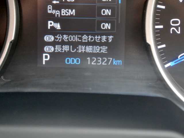 トヨタ ＲＡＶ４ ハイブリットX 宮城県 2021(令3)年 1.3万km シルバーメタリック /　1オーナー/　純正ナビ/　フルセグTV/　Bluetooth/　CD/DVD/　バックカメラ/　ビルトインETC/　全方位ドラレコ/　LEDヘッドライト/　フォグランプ/　トヨタセーフティセンス/　　・プリクラッシュセーフティ/　　・レーントレーシングアシスト/　　・レーダークルーズコントロール/　　・オートマチックハイビーム/　　・ロードサインアシスト/　インテリジェントクリアランスソナー/　リヤクロストラフィックオートブレーキ /　ブラインドスポットモニター　　　　/　純正17インチAW/　スマートキー/　スペアキーあり/　フロアマット/　ドアバイザー/
