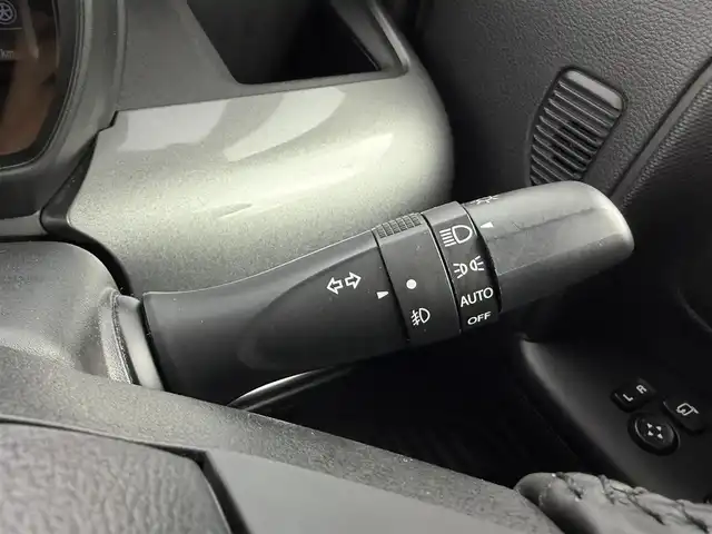 スズキ スペーシア ギア HYBRID XZ 愛知県 2020(令2)年 4.5万km オフブルーメタリック/ガンメタリック2トーンルーフ 8インチSDナビ/フルセグTV/Bluetooth/HDMI/CD/DVD/フリップダウンモニター/ドライブレコーダー/バックカメラ/ETC/両側パワースライドドア/前席シートヒーター/ステアリングスイッチ/デュアルカメラブレーキサポート/クリアランスソナー/オートライト/LEDヘッドライト/ルーフレール/純正15インチホイールキャップ/純正フロアマット/スマートキー