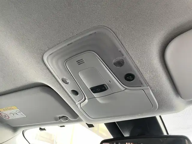 トヨタ プリウス A プレミアム　ツーリングセレ 愛知県 2016(平28)年 8.9万km ホワイトパールクリスタルシャイン モデリスタエアロ /トヨタセーフティセンス /レーダークルーズコントロール /パーキングアシスト /ナビ /フルセグTV /バックカメラ /ビルトインETC /合皮シート /シートヒーター /プッシュスタート/スマートキー