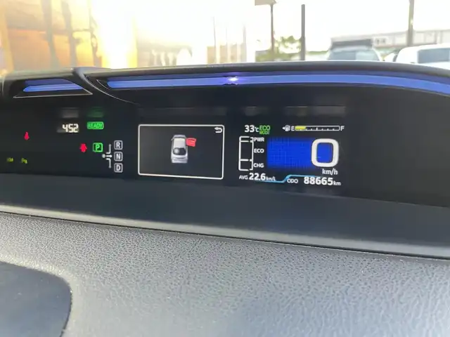 トヨタ プリウス A プレミアム　ツーリングセレ 愛知県 2016(平28)年 8.9万km ホワイトパールクリスタルシャイン モデリスタエアロ /トヨタセーフティセンス /レーダークルーズコントロール /パーキングアシスト /ナビ /フルセグTV /バックカメラ /ビルトインETC /合皮シート /シートヒーター /プッシュスタート/スマートキー