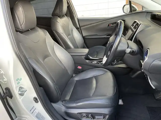 トヨタ プリウス A プレミアム　ツーリングセレ 愛知県 2016(平28)年 8.9万km ホワイトパールクリスタルシャイン モデリスタエアロ /トヨタセーフティセンス /レーダークルーズコントロール /パーキングアシスト /ナビ /フルセグTV /バックカメラ /ビルトインETC /合皮シート /シートヒーター /プッシュスタート/スマートキー