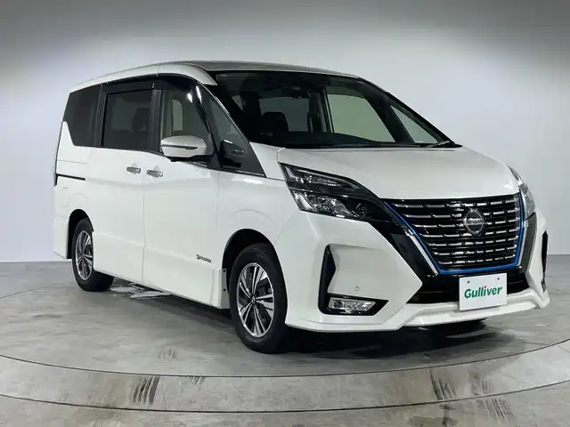 日産 セレナ e－パワー ハイウェイスター V 福岡県 2021(令3)年 6万km ブリリアントホワイトパール 純正9インチメモリナビ/アラウンドビューモニター/フルセグテレビ/純正フリップダウンモニター/純正ドライブレコーダー/デジタルインナーミラー/レーダークルーズコントロール/両側パワースライドドア/プッシュスタート/ETC/フォグランプ