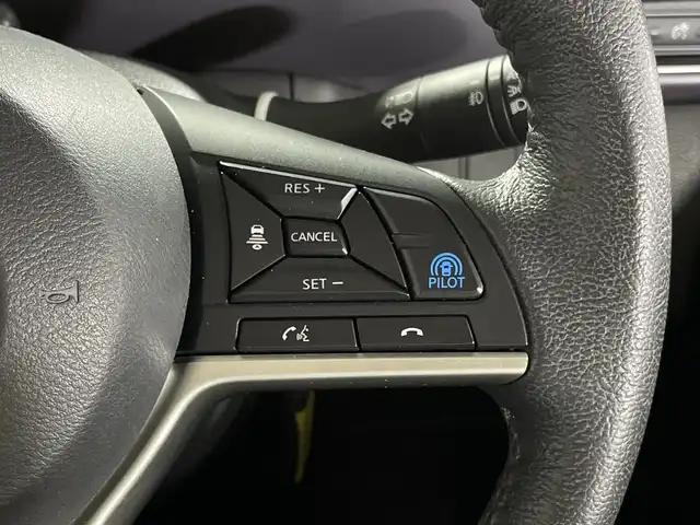 日産 セレナ e－パワー ハイウェイスター V 福岡県 2021(令3)年 6万km ブリリアントホワイトパール 純正9インチメモリナビ/アラウンドビューモニター/フルセグテレビ/純正フリップダウンモニター/純正ドライブレコーダー/デジタルインナーミラー/レーダークルーズコントロール/両側パワースライドドア/プッシュスタート/ETC/フォグランプ