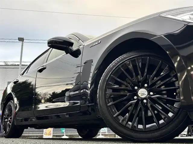 トヨタ クラウン ハイブリッド ロイヤルサルーン 熊本県 2015(平27)年 12.1万km ブラック 純正メーカーナビ/【フルセグTV/Bluetooth/CD/DVD】/バックカメラ/クルーズコントロール/コーナーセンサー/前席パワーシート/プッシュスタート/スマートキー/オートLEDライト/ウィンカーミラー/革巻きステアリング/ステアリングスイッチ/ドライブレコーダー前後/純正18インチAW/純正ドアバイザー/純正フロアマット/ABS/横滑り防止装置/サイド/カーテンエアバック/保証書/取扱説明書/スペアキー