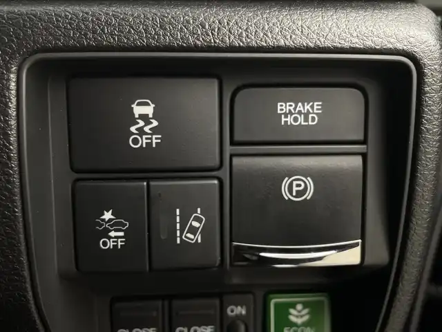 ホンダ オデッセイ ハイブリッド e:HEVアブソルート 新潟県 2021(令3)年 2万km プレミアムスパークルブラックパール ホンダセンシング/フリップダウンモニター/純正フルエアロ/純正10インチナビ/　　フルセグ/CD/DVD/BT/アラウンドビューモニター/両側パワースライドドア/レーダークルーズコントロール/ハーフレザーシート/パワーシート/LEDオートライト/純正AW付サマータイヤ車載(215/60R17)/ステアリングスイッチ/アイドリングストップ/スマートキー/ビルトインETC2.0