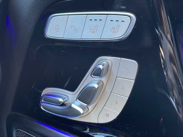 メルセデス・ベンツ ゲレンデヴァーゲン Ｇ４００ｄ AMGライン 大阪府 2024(令6)年 0.4万km 白 ワンオーナー/純正ナビ【TV/BlueTooth/AppleCarPlay】/全周囲カメラ/ボディカラー　オパリスホワイト/アダプティブダンピングシステム/AMGラインパッケージ/ラグジュアリーパッケージ/G manufakturプログラム/ブルメスターオーディオ/前席メモリー機能付パワーシート/前席ランバーサポート/前席リラクゼーション機能/前席ダイナミックシート/クライメートコントロール/エナジャイジングコンフォート/デフロック/アンビエントライト/インテリジェントライトシステム/前後ドライブレコーダー/レーダークルーズコントロール/ETC2.0