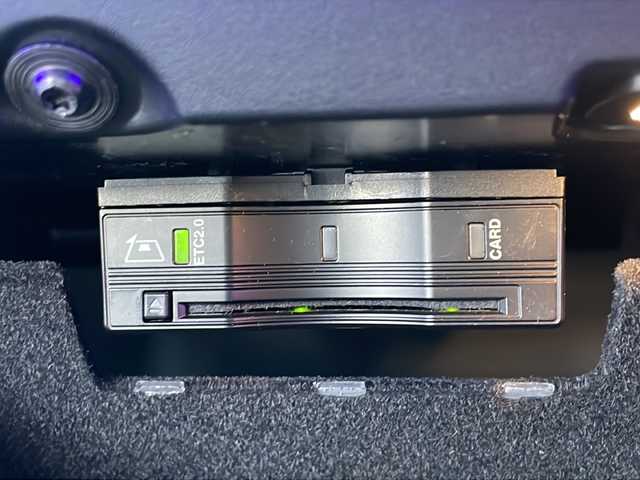 メルセデス・ベンツ ゲレンデヴァーゲン Ｇ４００ｄ AMGライン 大阪府 2024(令6)年 0.4万km 白 ワンオーナー/純正ナビ【TV/BlueTooth/AppleCarPlay】/全周囲カメラ/ボディカラー　オパリスホワイト/アダプティブダンピングシステム/AMGラインパッケージ/ラグジュアリーパッケージ/G manufakturプログラム/ブルメスターオーディオ/前席メモリー機能付パワーシート/前席ランバーサポート/前席リラクゼーション機能/前席ダイナミックシート/クライメートコントロール/エナジャイジングコンフォート/デフロック/アンビエントライト/インテリジェントライトシステム/前後ドライブレコーダー/レーダークルーズコントロール/ETC2.0