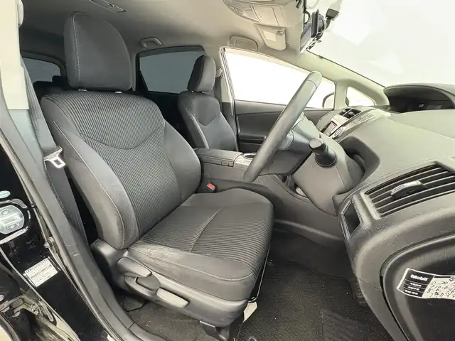 トヨタ プリウス α S ツーリングセレクション 滋賀県 2015(平27)年 7.4万km アティチュードブラックマイカ 社外7インチナビ　DVD/CD/Bluetooth/SD/フルセグ/ビルトインETC/ステアリングスイッチ/デジタルインナーミラー/電動格納ミラー/コーナーセンサー（前後）/スマートキー