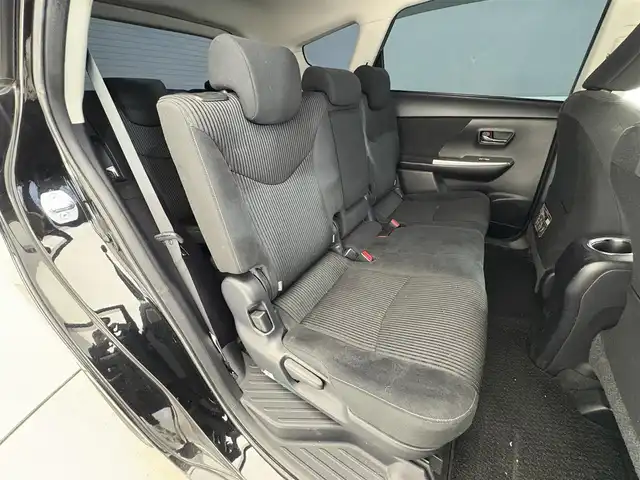 トヨタ プリウス α S ツーリングセレクション 滋賀県 2015(平27)年 7.4万km アティチュードブラックマイカ 社外7インチナビ　DVD/CD/Bluetooth/SD/フルセグ/ビルトインETC/ステアリングスイッチ/デジタルインナーミラー/電動格納ミラー/コーナーセンサー（前後）/スマートキー