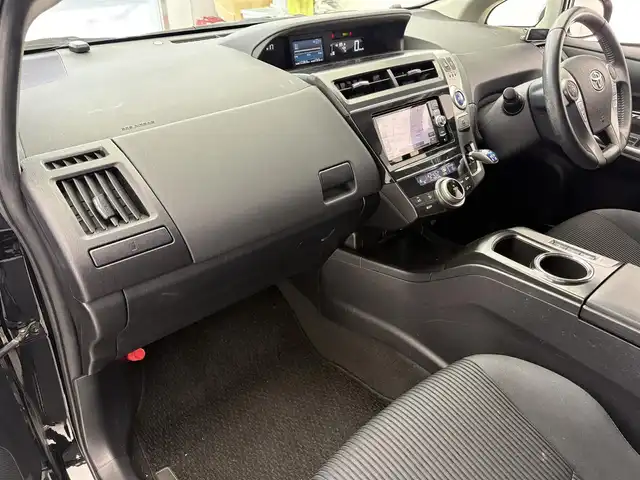 トヨタ プリウス α S ツーリングセレクション 滋賀県 2015(平27)年 7.4万km アティチュードブラックマイカ 社外7インチナビ　DVD/CD/Bluetooth/SD/フルセグ/ビルトインETC/ステアリングスイッチ/デジタルインナーミラー/電動格納ミラー/コーナーセンサー（前後）/スマートキー