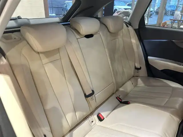 アウディ Ａ４ 2．0 TFSI クワトロ 道央・札幌 2016(平28)年 4.9万km ミトスブラックメタリック ラグジュアリーパッケージ/マトリクスLEDヘッドライト/Bang＆Olufsenサラウンド/バーチャルコックピット/パーシャルレザー/シートヒーター/純正HDDナビ フルセグ/TV バックカメラ /ACC /レーンキープアシスト/電動リアゲート