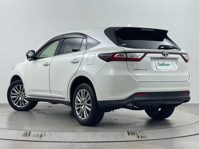 トヨタ ハリアー プレミアム メタル&レザーP 埼玉県 2018(平30)年 4.5万km ホワイトパールクリスタルシャイン 純正9インチナビ/　(Bluetooth/CD/DVD/FM/AM)/フルセグテレビ/バックカメラ/ビルトインETC/パワーバックドア/レザーシート/クルーズコントロール/車線逸脱警報/クリアランスソナー/シートヒーター/エアーシート/メモリ付きパワーシート/電子パーキングシステム/ブレーキホールド/プッシュスタート/オートLEDライト/オートハイビーム/純正18インチアルミホイール