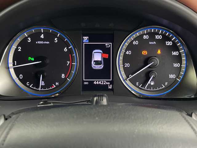 トヨタ ハリアー プレミアム メタル&レザーP 埼玉県 2018(平30)年 4.5万km ホワイトパールクリスタルシャイン 純正9インチナビ/　(Bluetooth/CD/DVD/FM/AM)/フルセグテレビ/バックカメラ/ビルトインETC/パワーバックドア/レザーシート/クルーズコントロール/車線逸脱警報/クリアランスソナー/シートヒーター/エアーシート/メモリ付きパワーシート/電子パーキングシステム/ブレーキホールド/プッシュスタート/オートLEDライト/オートハイビーム/純正18インチアルミホイール