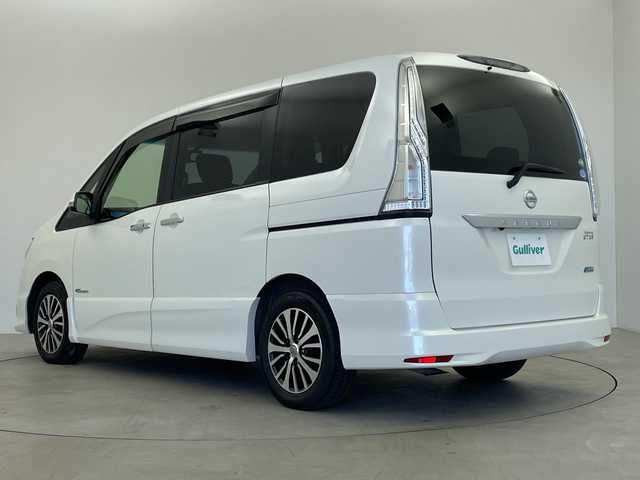 日産 セレナ HWS S HV Vセレ +Sefty 鹿児島県 2015(平27)年 6万km ブリリアントホワイトパール 純正８インチナビ　/（フルセグ/Bluetooth/CD/DVD/AM/FM)　/フリップダウンモニター　/両側パワースライドドア　/クルーズコントロール　/ビルドインＥＴＣ　/レーンディパーチャーアラート　/電動格納ミラー/オートハイビーム/LEDヘッドライト　/プッシュスタートボタン　/スペアキー有