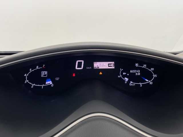 日産 セレナ HWS S HV Vセレ +Sefty 鹿児島県 2015(平27)年 6万km ブリリアントホワイトパール 純正８インチナビ　/（フルセグ/Bluetooth/CD/DVD/AM/FM)　/フリップダウンモニター　/両側パワースライドドア　/クルーズコントロール　/ビルドインＥＴＣ　/レーンディパーチャーアラート　/電動格納ミラー/オートハイビーム/LEDヘッドライト　/プッシュスタートボタン　/スペアキー有