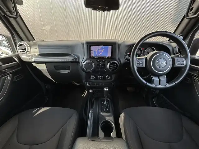 クライスラー・ジープ ジープ ラングラー アンリミテッド スポーツ 長野県 2017(平29)年 2.7万km シルバー LEXXEL WHEEL17インチ / WILD BOARアシストグリップ/ 純正ラバーマット / カロッツェリア2DINナビ / バックカメラ / サイドカメラ / 地デジTV/ MSV リアキャリア / クルーズコントロール / ETC / キーレス / コーナーセンサー