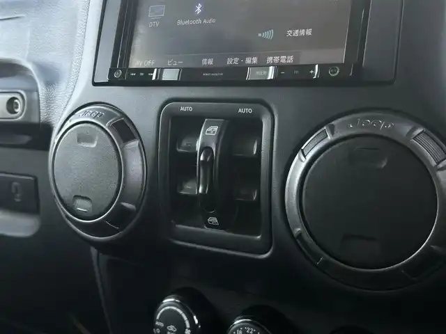 クライスラー・ジープ ジープ ラングラー アンリミテッド スポーツ 長野県 2017(平29)年 2.7万km シルバー LEXXEL WHEEL17インチ / WILD BOARアシストグリップ/ 純正ラバーマット / カロッツェリア2DINナビ / バックカメラ / サイドカメラ / 地デジTV/ MSV リアキャリア / クルーズコントロール / ETC / キーレス / コーナーセンサー