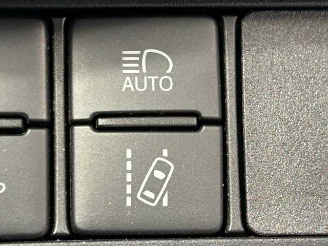 トヨタ シエンタ ハイブリッド ファンベースG セーフティEDⅡ 宮城県 2021(令3)年 7.5万km グレイッシュブルー トヨタセーフティーセンス/・プリクラッシュセーフティ/・レーンキープアシスト/・レーンディパーチャーアラート/・クリアランスソナー/・先行車発進お知らせ機能/純正ナビ（NSZT-Y68T）/・フルセグTV/USB/CD/DVD/Bluetooth/HDMI/・バックカメラ/純正フリップダウンモニター/100V充電/純正ドライブレコーダー/クルーズコントロール/両側パワースライドドア/純正ETC2.0/アイドリングストップ/プッシュスタート/・スマートキー/純正LEDヘッドライト/・オートライト/・オートマチックハイビーム/社外フロアマット