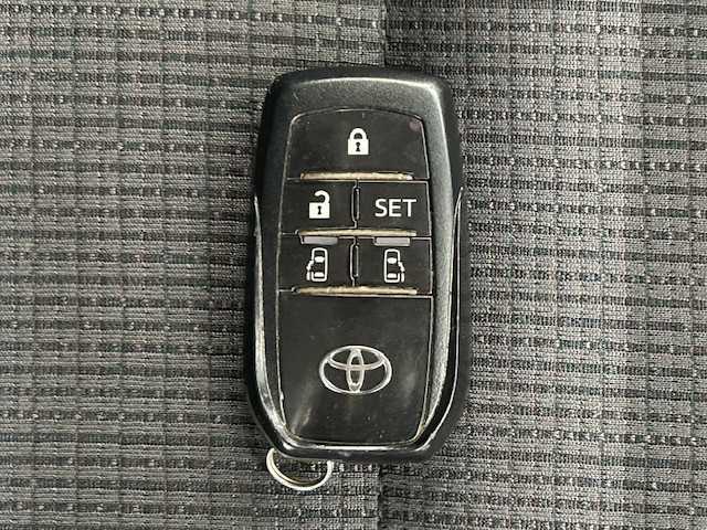 トヨタ シエンタ ハイブリッド ファンベースG セーフティEDⅡ 宮城県 2021(令3)年 7.5万km グレイッシュブルー トヨタセーフティーセンス/・プリクラッシュセーフティ/・レーンキープアシスト/・レーンディパーチャーアラート/・クリアランスソナー/・先行車発進お知らせ機能/純正ナビ（NSZT-Y68T）/・フルセグTV/USB/CD/DVD/Bluetooth/HDMI/・バックカメラ/純正フリップダウンモニター/100V充電/純正ドライブレコーダー/クルーズコントロール/両側パワースライドドア/純正ETC2.0/アイドリングストップ/プッシュスタート/・スマートキー/純正LEDヘッドライト/・オートライト/・オートマチックハイビーム/社外フロアマット