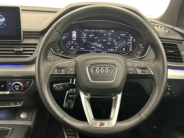 アウディ Ｑ５ 40TDIクワトロ Sライン 岡山県 2021(令3)年 1.2万km グレイシアホワイトメタリック アシスタンスパッケージ/・ACC/・アクティブレーンアシスト/・サイドアシスト/純正MMIナビ/パノラマサンルーフ/マトリクスLEDヘッドライト/360°カメラ/シートヒーター（ALL）/バーチャルコックピット/Audiドライブセレクト/パーキングエイド/距離警告/渋滞アシスト/PDC（F/R）/エフィシェンシアシスト/Audiプレセンス/レインセンサー/デイタイムランニングライト/アンビエントライト/純正ドラレコ2ch/ETC2.0/スタッドレス