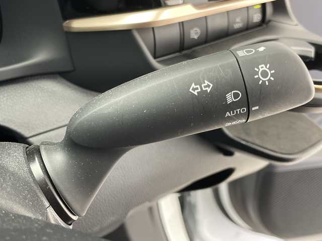 トヨタ クラウン スポーツ Z 千葉県 2024(令6)年 1.2万km プレシャスホワイトパール モデリスタエアロ/パノラマルーフ/衝突軽減ブレーキ/レーンキープアシスト/レーダークルーズコントロール/オートマチックハイビーム/全方位カメラ/純正メモリナビ/（フルセグ/Bluetooth/USB/FM/AM）/アイドリングストップ/ブラインドスポットモニター/ETC/レザーシート/シートメモリー/シートヒーター（運転席＋助手席）/エアシート（運転席＋助手席）/ステアリングスイッチ/ステアリングヒーター/デジタルインナーミラー/ヘッドアップディスプレイ/LEDヘッドライト/純正フロアマット/電動格納ミラー/純正サイドバイザー