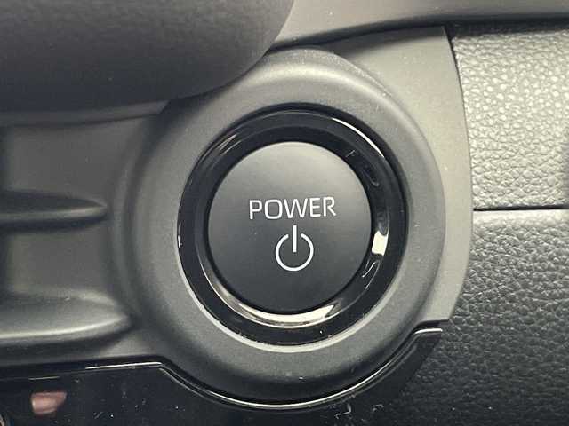 トヨタ クラウン スポーツ Z 千葉県 2024(令6)年 1.2万km プレシャスホワイトパール モデリスタエアロ/パノラマルーフ/衝突軽減ブレーキ/レーンキープアシスト/レーダークルーズコントロール/オートマチックハイビーム/全方位カメラ/純正メモリナビ/（フルセグ/Bluetooth/USB/FM/AM）/アイドリングストップ/ブラインドスポットモニター/ETC/レザーシート/シートメモリー/シートヒーター（運転席＋助手席）/エアシート（運転席＋助手席）/ステアリングスイッチ/ステアリングヒーター/デジタルインナーミラー/ヘッドアップディスプレイ/LEDヘッドライト/純正フロアマット/電動格納ミラー/純正サイドバイザー