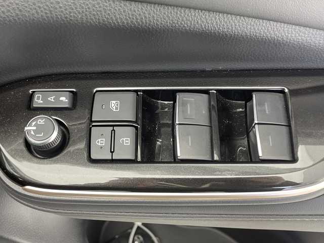 トヨタ クラウン スポーツ Z 千葉県 2024(令6)年 1.2万km プレシャスホワイトパール モデリスタエアロ/パノラマルーフ/衝突軽減ブレーキ/レーンキープアシスト/レーダークルーズコントロール/オートマチックハイビーム/全方位カメラ/純正メモリナビ/（フルセグ/Bluetooth/USB/FM/AM）/アイドリングストップ/ブラインドスポットモニター/ETC/レザーシート/シートメモリー/シートヒーター（運転席＋助手席）/エアシート（運転席＋助手席）/ステアリングスイッチ/ステアリングヒーター/デジタルインナーミラー/ヘッドアップディスプレイ/LEDヘッドライト/純正フロアマット/電動格納ミラー/純正サイドバイザー