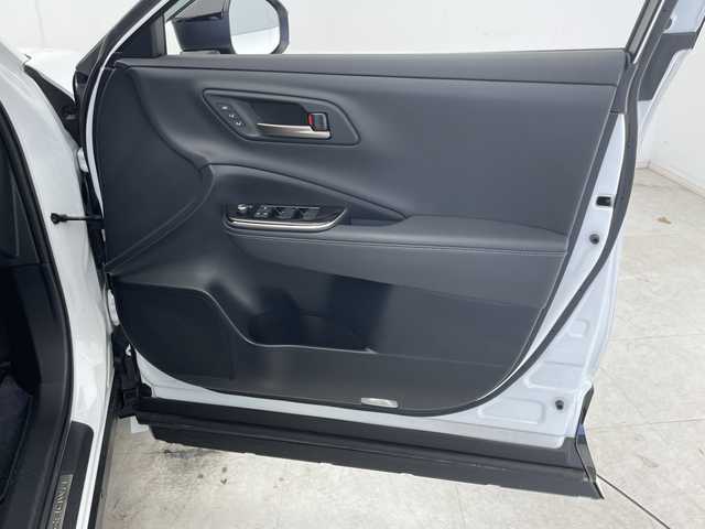 トヨタ クラウン スポーツ Z 千葉県 2024(令6)年 1.2万km プレシャスホワイトパール モデリスタエアロ/パノラマルーフ/衝突軽減ブレーキ/レーンキープアシスト/レーダークルーズコントロール/オートマチックハイビーム/全方位カメラ/純正メモリナビ/（フルセグ/Bluetooth/USB/FM/AM）/アイドリングストップ/ブラインドスポットモニター/ETC/レザーシート/シートメモリー/シートヒーター（運転席＋助手席）/エアシート（運転席＋助手席）/ステアリングスイッチ/ステアリングヒーター/デジタルインナーミラー/ヘッドアップディスプレイ/LEDヘッドライト/純正フロアマット/電動格納ミラー/純正サイドバイザー