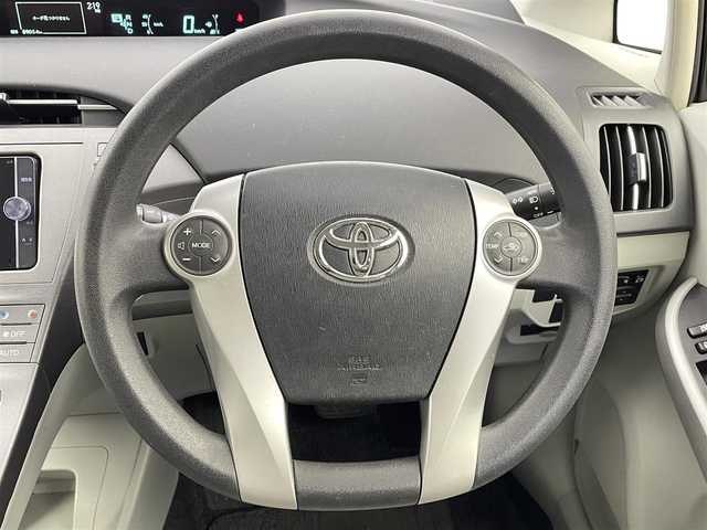 トヨタ プリウス S 茨城県 2014(平26)年 8.9万km ホワイトパールクリスタルシャイン じしゃロン水戸販売車両