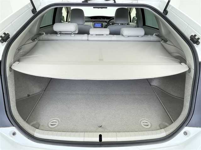 トヨタ プリウス S 茨城県 2014(平26)年 8.9万km ホワイトパールクリスタルシャイン じしゃロン水戸販売車両