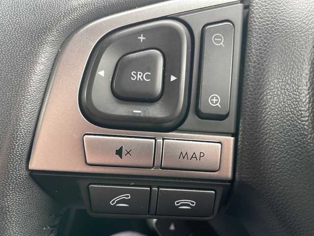 スバル アウトバック リミテッド 福島県 2015(平27)年 7.5万km クリスタルホワイトP ４ＷＤ/レザーシート/純正メモリナビ＆フルセグＴＶ/（ＤＶＤ＆ＢＴ＆ＣＤ）/バックカメラ/衝突軽減ブレーキ/レーダークルーズコントロール/ＥＴＣ/純正１８inアルミホイール/オートライト/ＬＥＤライト/フォグランプ/ウィンカーミラー/電動格納ミラー/スマートキー/プッシュスタート/Ｗ＋サイドエアバッグ/横滑り防止装置/ＡＢＳ/ドアバイザー/純正フロアマット