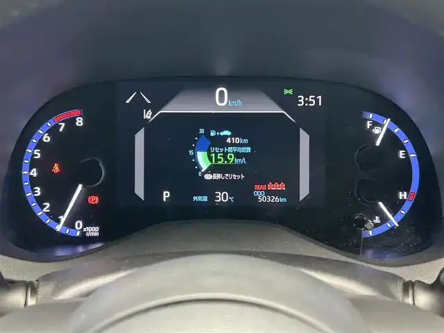 トヨタ ヤリスクロス Z 鹿児島県 2020(令2)年 5.1万km ブラスゴールドメタリック ディスプレイオーディオ（ナビ機能付き）/セーフティセンス/パノラミックビューモニター/レーダークルーズコントロール/レーンキープアシスト/ステアリングヒーター/後方ドライブレコーダー/ビルトインETC2.0/革巻きステアリング/オートホールド/電動パーキングブレーキ/ハーフレザーシート/前席シートヒーター/LEDヘッドライト/オートライト/オートマチックハイビーム/純正フロアマット/純正アルミホイール/禁煙車