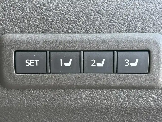 トヨタ アルファード 350S Cパッケージ 東京都 2009(平21)年 12万km ゴールドパールクリスタルシャイン ナビ/バック/サイドカメラ/ETC/ドラレコ/クリアランスソナー/バックソナー/クルーズコントロール/パワースライドドア（運転席側/助手席側）/パワーバックドア/車名ロゴ入スカッフプレート/スモーク加飾付HIDヘッドランンプ/インテリジェントAFS /コンライト（オートライト）/サイドクラッディングパネル/リアスポイラー/リアエアロバンパー/スモークレンズLEDリアコンビネーションランプ/マフラーカッター/リバース連動機能付ボディ同色電動オート格納ドアミラー/ウィンカーミラー/照射証明付ブルー指針オプティトロンメーター（自発光式アナログメーター）/SRSエアバッグ（運転席/助手席/サイド/カーテン/ニー)/左右独立温度調整オートエアコン/リアオートエアコン/内外気自動切替システム/プラズマクラスター/足元照明（運転席/助手席）/オーバーヘッドコンソール/パワーシート（運転席/助手席）/パワーオットマン（助手席）/マイコンプリセットドライビングポジションシステム/2列目シートエグゼクティブパワーシート/パワーオットマン/パワーリクライニング/カップホルダー付大型アームレスト/角度調整式大型ヘッドレスト