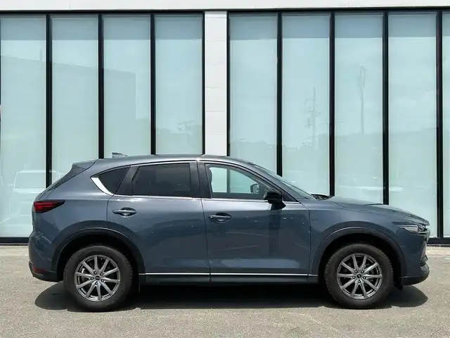 マツダ ＣＸ－５ XD ブラックトーンエディション 大阪府 2021(令3)年 6万km ポリメタルグレーM 純正１０．２５インチナビ/  フルセグTV/Bluetooth/USB/衝突軽減ブレーキ/横滑り防止装置/コーナーセンサー/全方位モニター/ＢＳＭ/前席シートヒーター/レーダークルーズコントロール/レーンキープアシスト/ステアリングスイッチ/電動リアゲート/パワーシート（運転席メモリー付き）/アイドリングストップ/前後ドライブレコーダー/純正フロアマット/プッシュスタート/スマートキー/ＥＴＣ/ＬＥＤライト